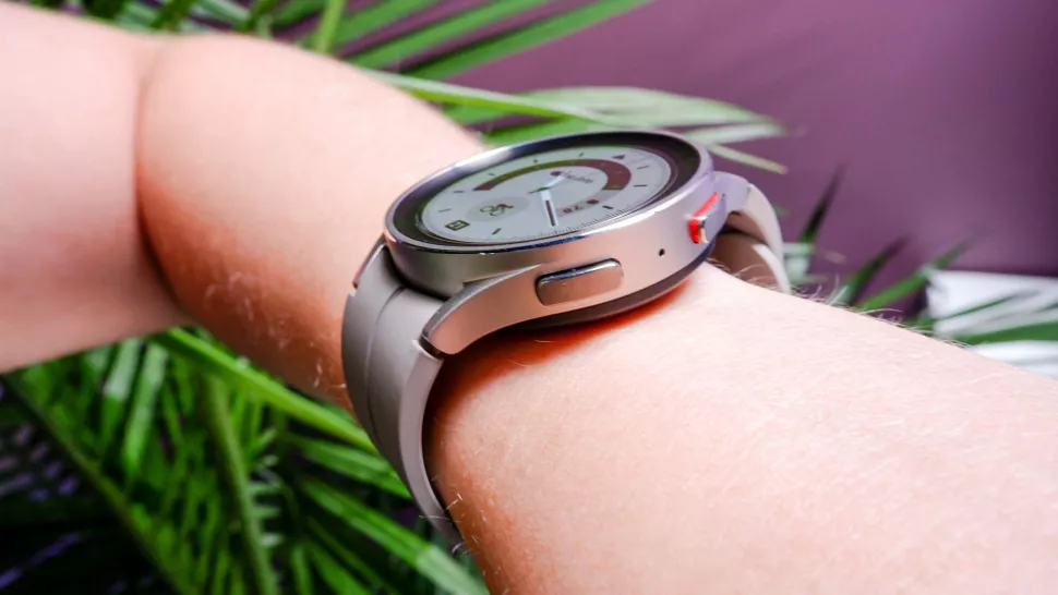 Desain Samsung Galaxy Watch 5 Pro