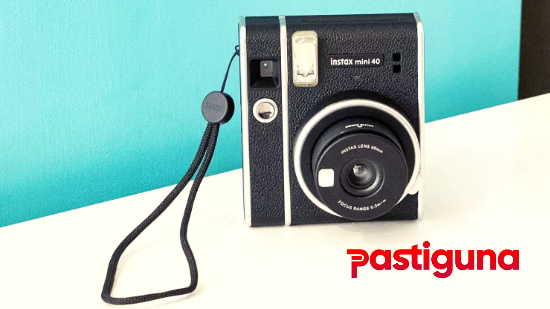 Review Fujifilm Instax Mini 40, Kamera Instan Retro Stylish